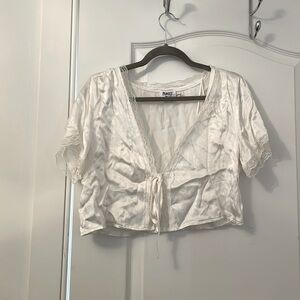PRINCESS POLLY SATIN WHITE LACE TRIM TIE FRONT CROP TOP SIZE US 6